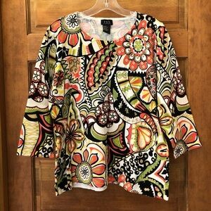 R.Q.T woman’s / 3/4 sleeve / 1X/ lightweight sweater/ Bold Colors/ Embellished